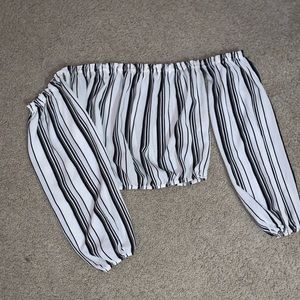 Off the shoulder, crop top